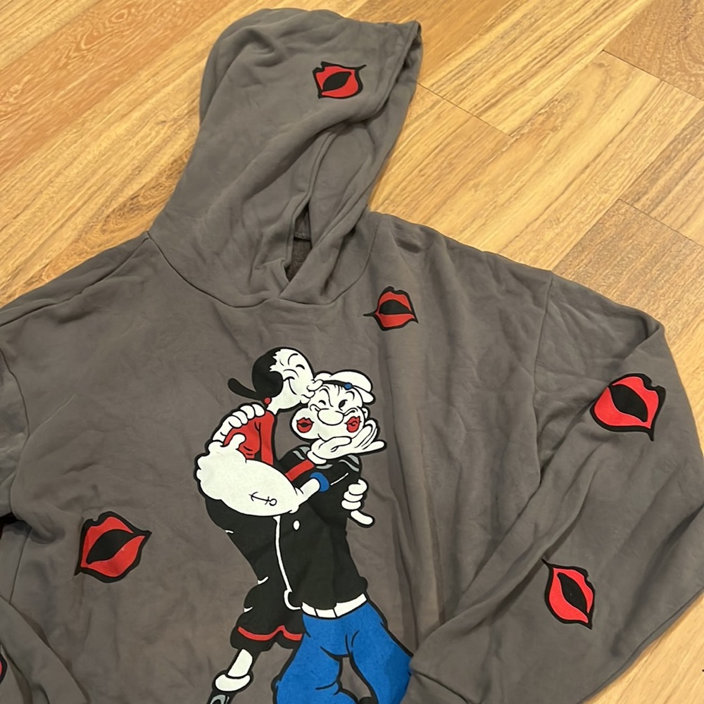 never worn popeye sweatshirt